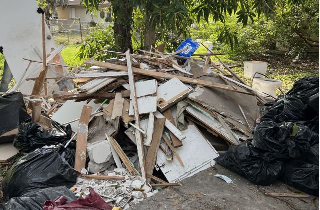 Debris Removal Services,cheap Debris Removal Services;Debris Removal Servicesnear me;palm beach county Debris Removal Services,gator dumpster rentals, gator junk removal,junk removal,Boca Raton,Boynton Beach,Delray Beach,Green acreage,Kings point,Lake Worth,Lantana,Loxahatchee,Palm Beach County,Palm Beaches,Parkland,Rivera Beach,The acreage, West palm beach,